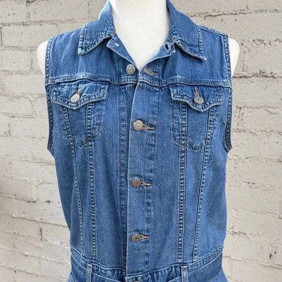 Levi's Cropped Taper Jumpsuit Sleeveless Medium Wash Size M - Picture 7 of 15